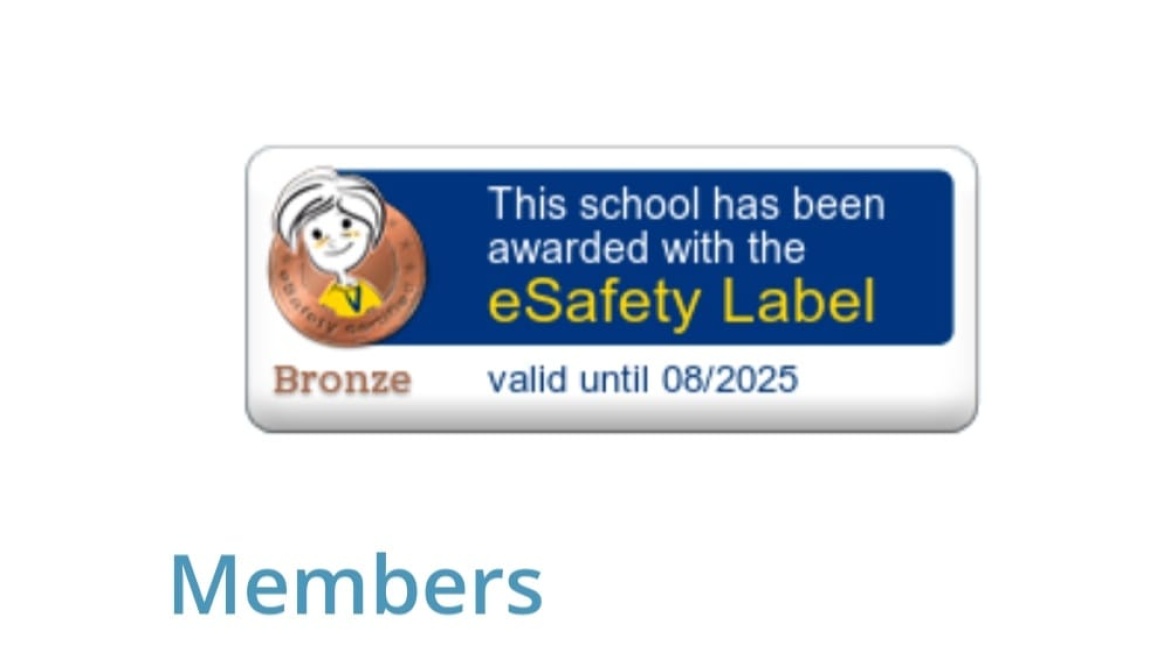 Okulumuz Bronz eSafety Label (eGüvenlik Etiketi) Almaya Hak Kazandı